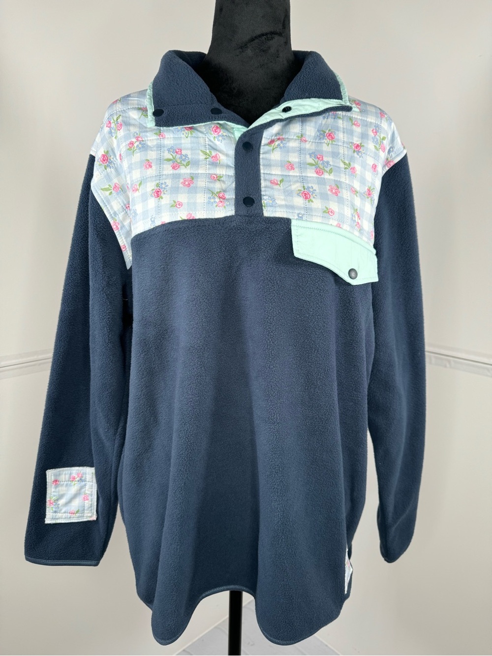 NWT Happy Camp3r Floral Patch Snap Fleece Pullover Size Large